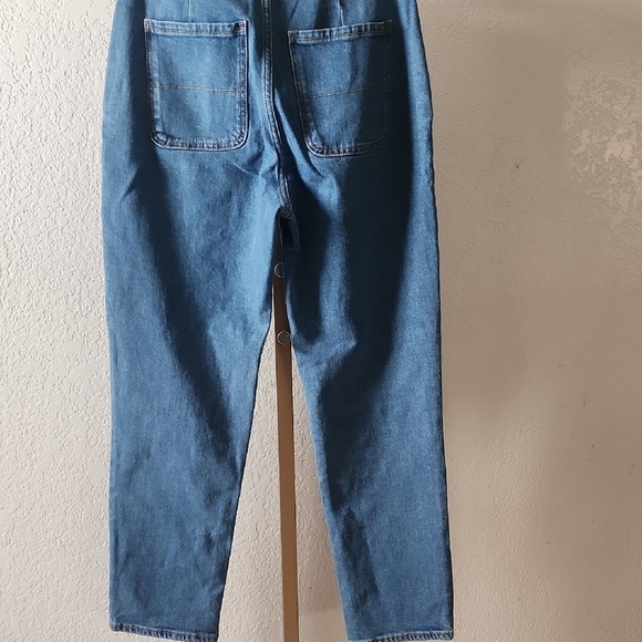 Old Navy Sky-Hi Straight Denim Jeans - Picture 7 of 7
